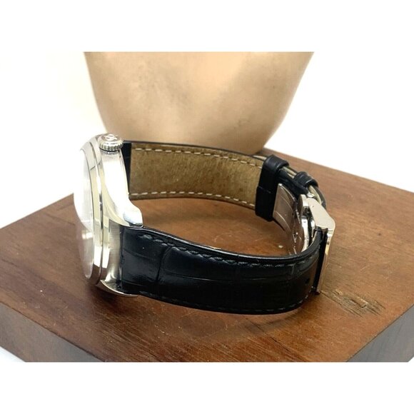 Baume & Mercier Men's Watch 10448 Clifton Swiss Automatic Power Reserve 43mm - Picture 9 of 14